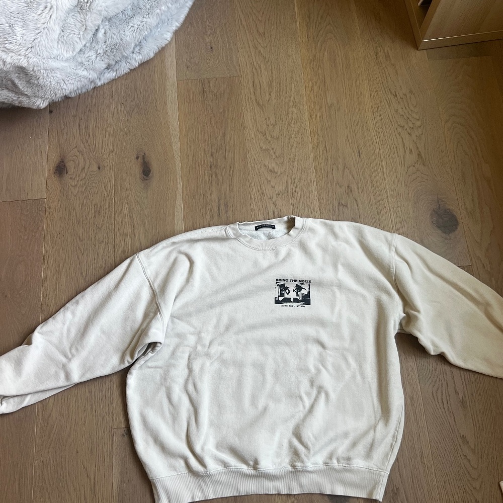 Brandy Melville Crewneck